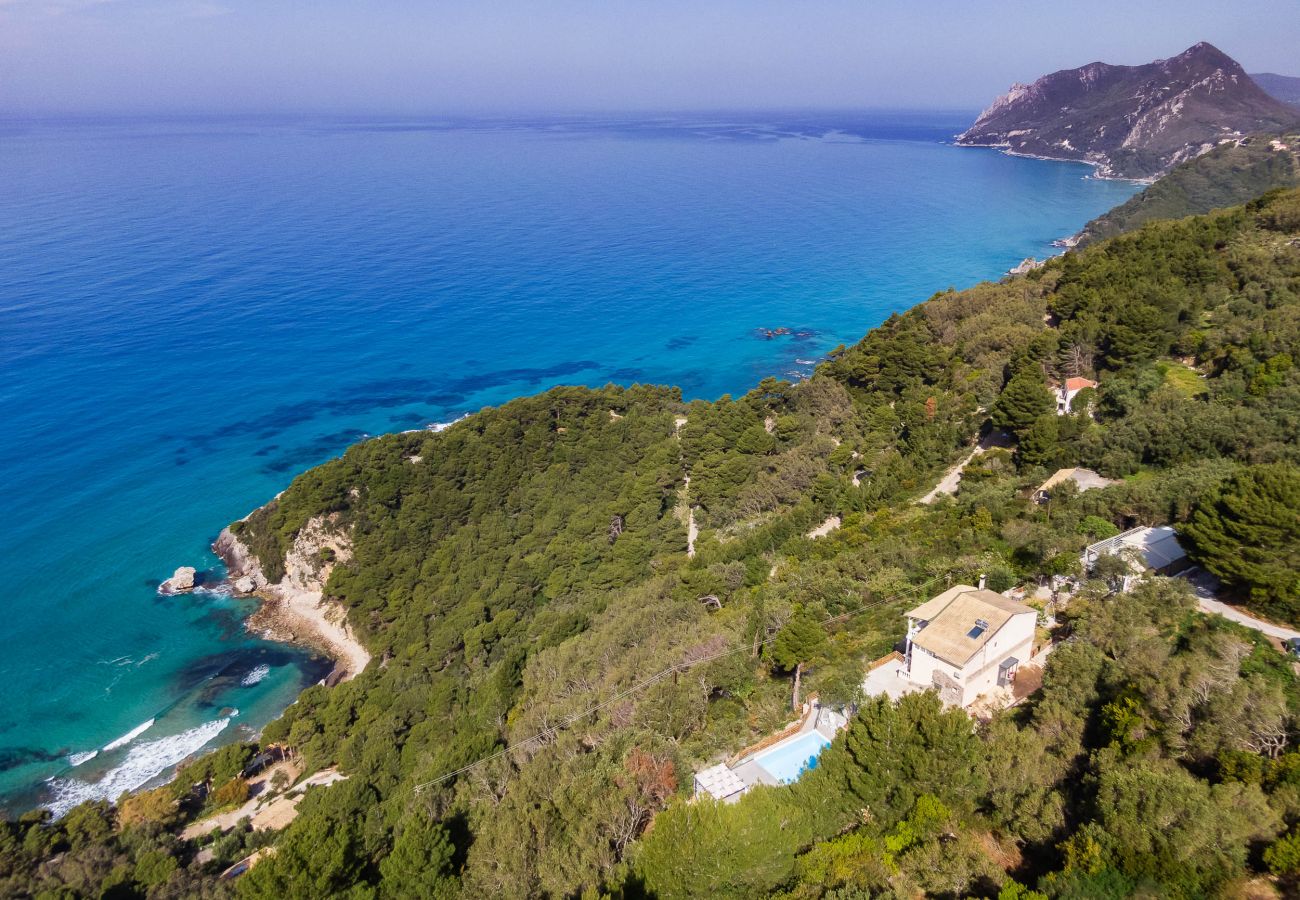 Villa in Kontogialos - Ocean View Luxury Villa Nefeli