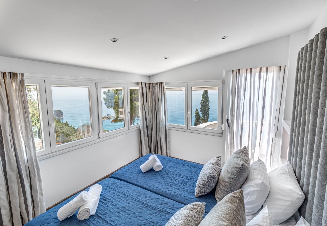 Villa in Kontogialos - Ocean View Luxury Villa Nefeli