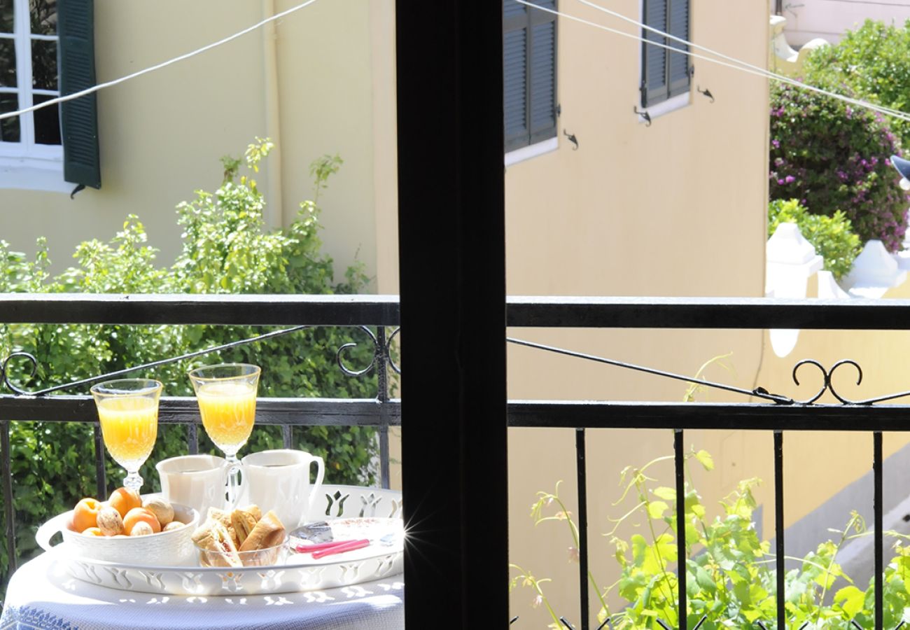 House in Antiperni - Traditional Greek Maisonette in Antiperni village